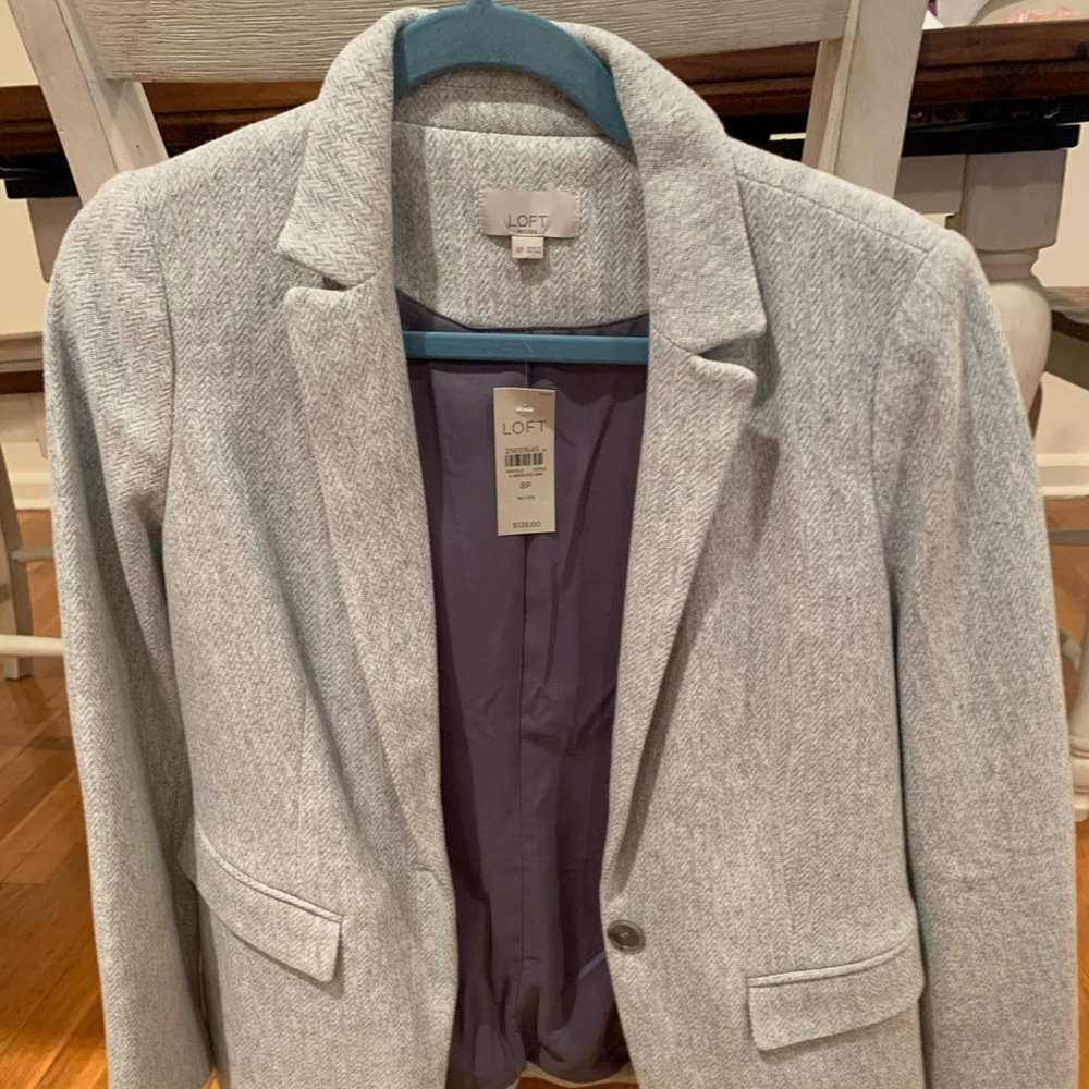 Grey blazer